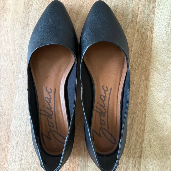 Zodiac Women's Black Flats Size 8.5 - Picture 2 of 15